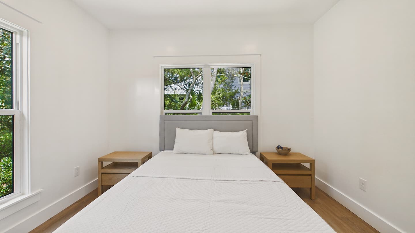 Bedrooms photo 6
