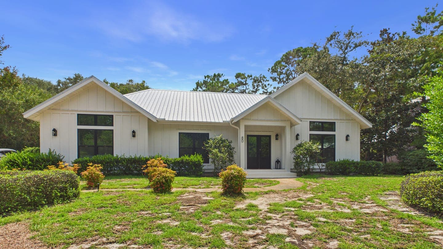 Exterior photo 4