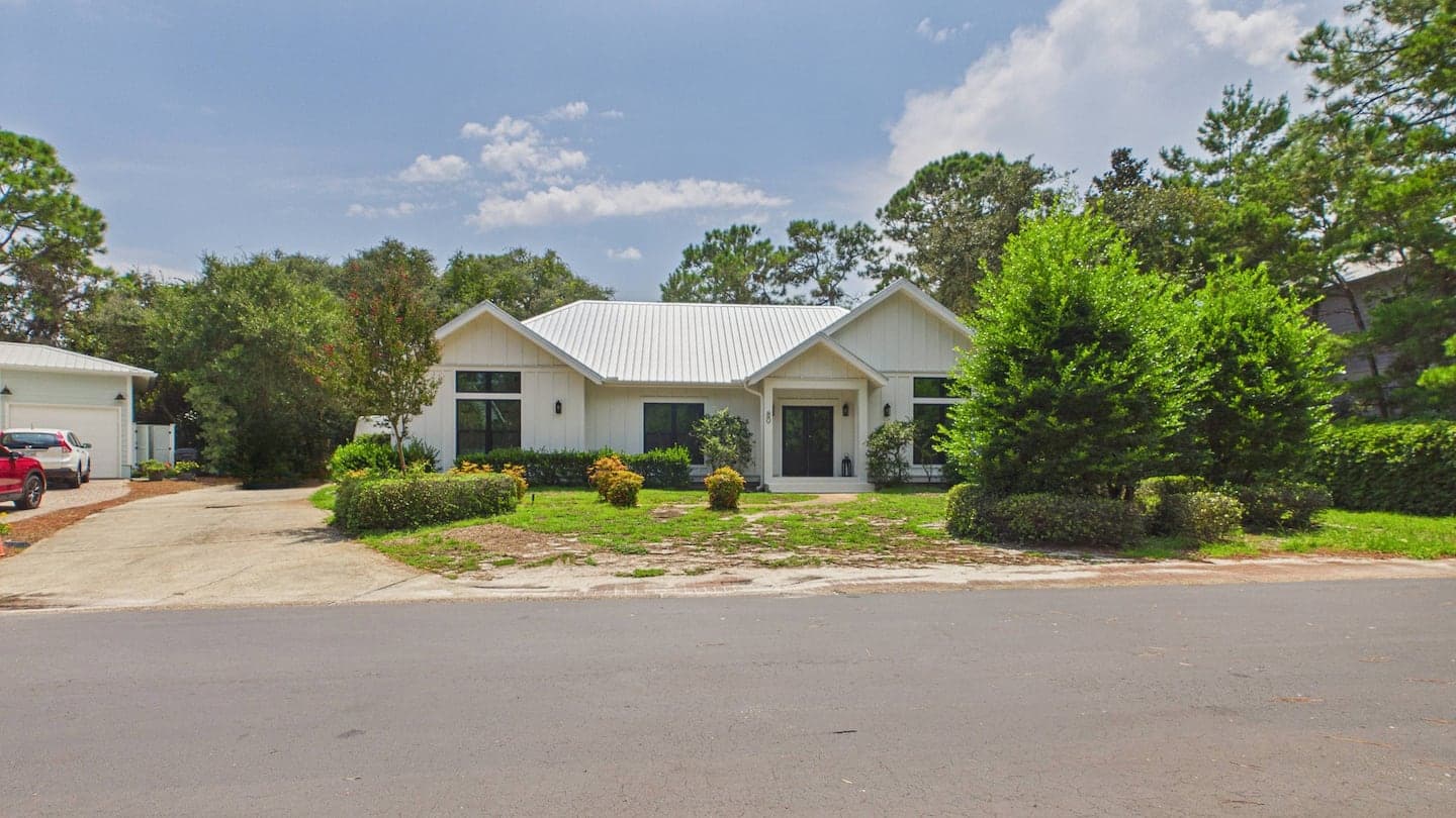 Exterior photo 7