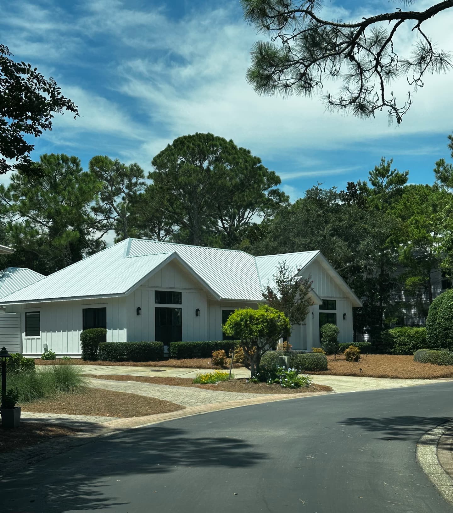 Exterior photo 9