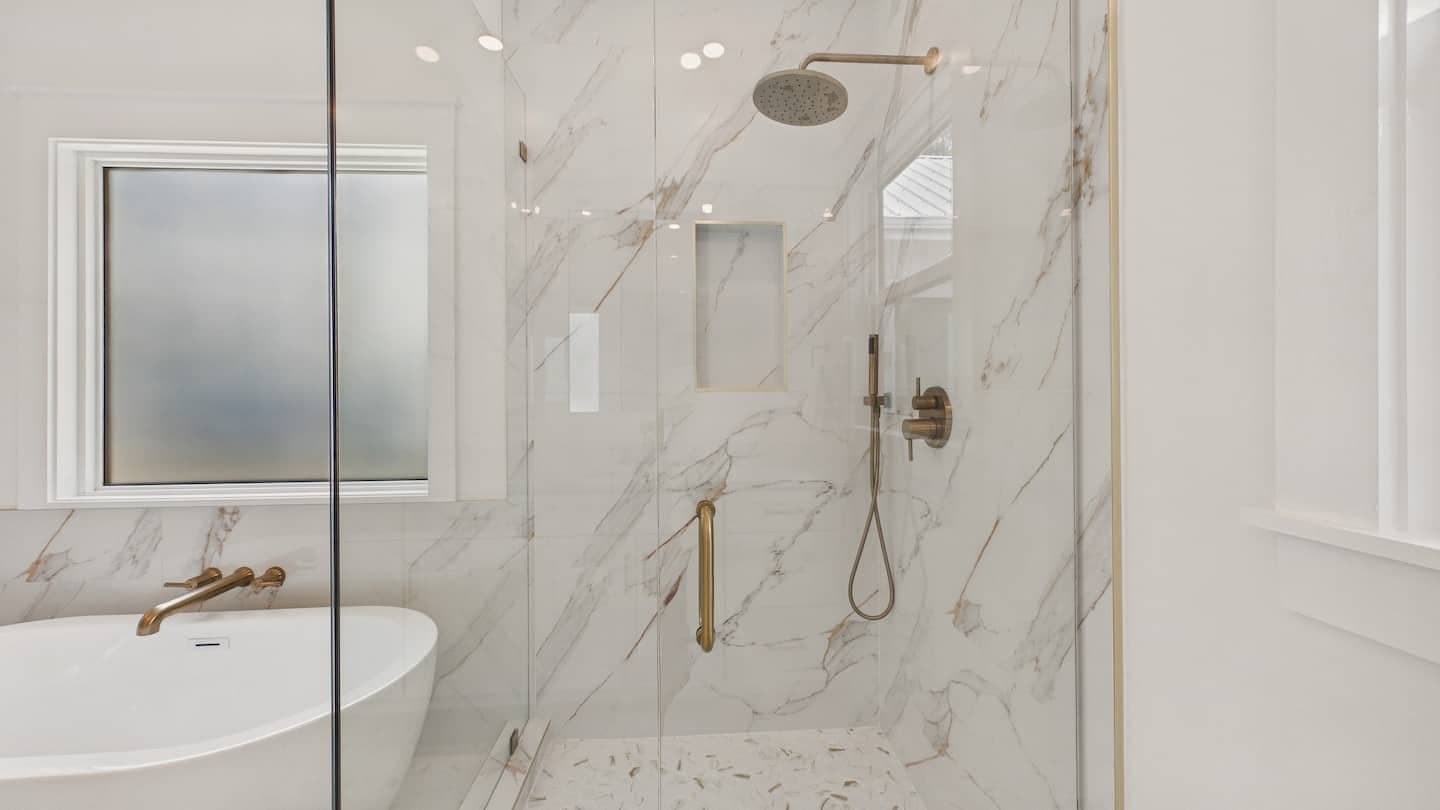 Bathrooms photo 3