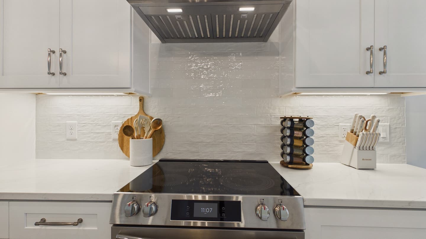 Kitchen & Dining photo 3