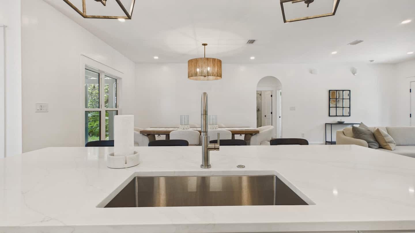 Kitchen & Dining photo 5